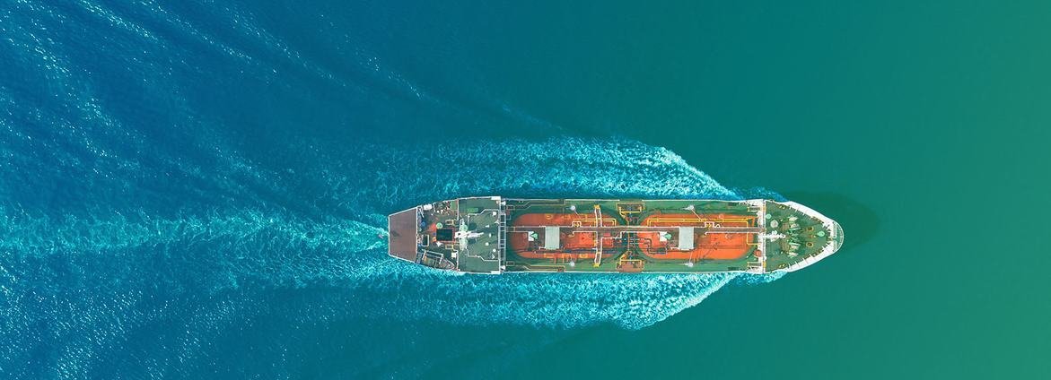 Conflito no Oriente Médio provoca chuva tóxica, elevação do petróleo e impacto no comércio global - Imagem do artigo original